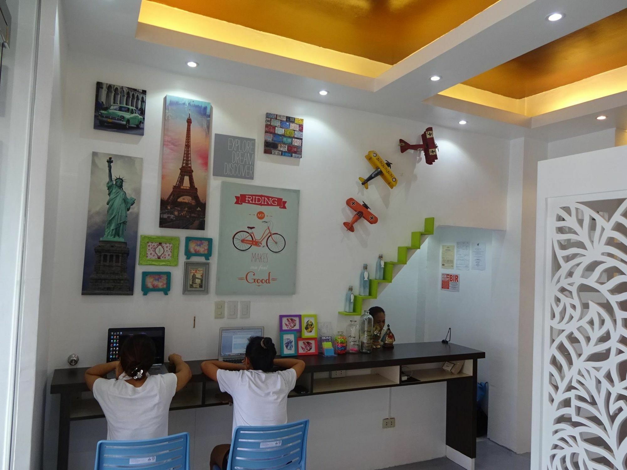 Shejoje Poshtel Hostel Cebu Exterior photo