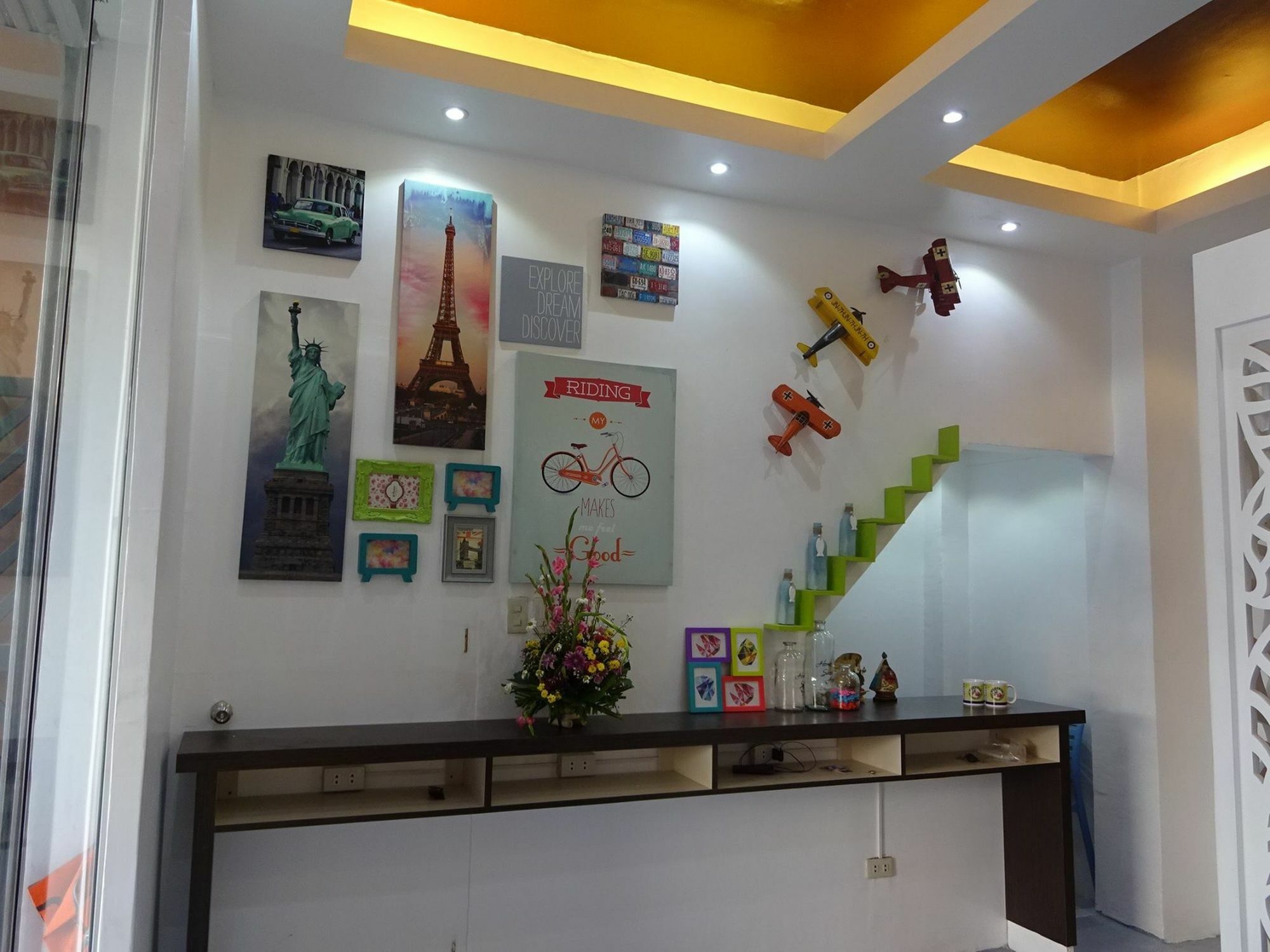 Shejoje Poshtel Hostel Cebu Exterior photo